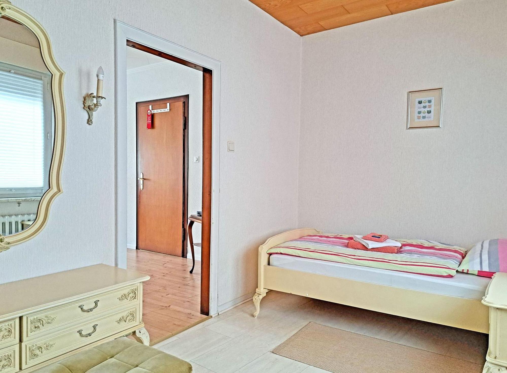 Margaretes Gaestehaus Am Rheinsteig Wanderer Radfahrer Familien Business-Reisende Wlan Gratis Rheinbrohl Buitenkant foto